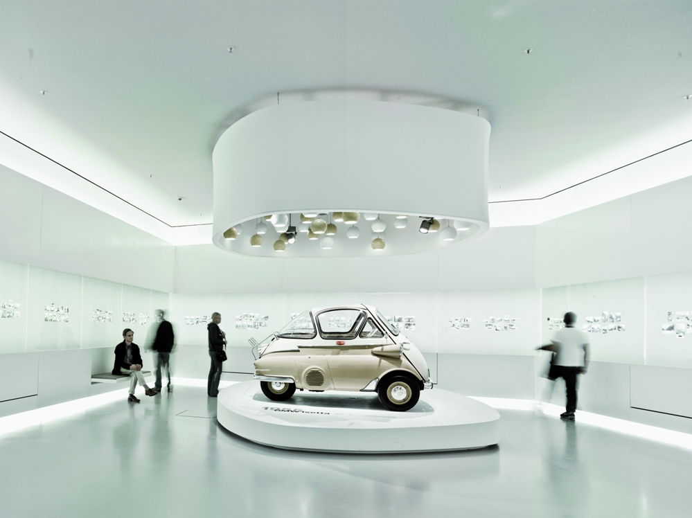 Het BMW-museum, door Gielissen